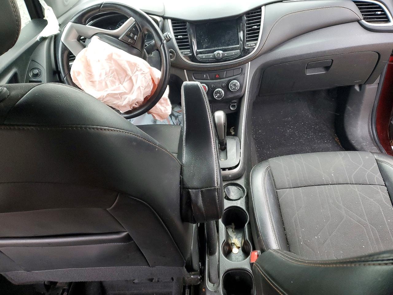 2021 CHEVROLET TRAX 1LT photo 8