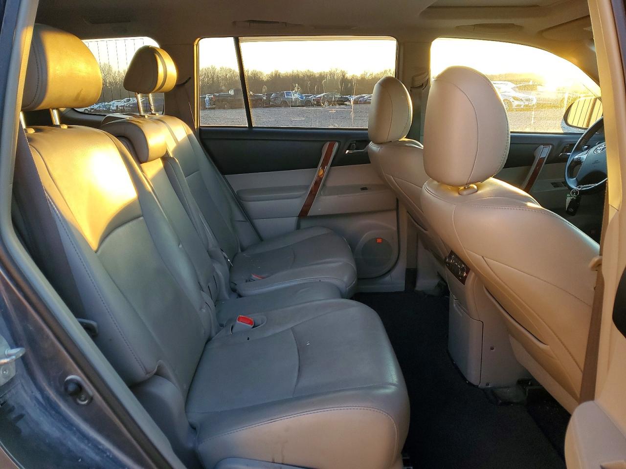 2013 TOYOTA HIGHLANDER LIMITED photo 11