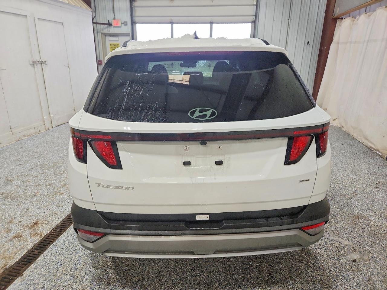 2026 HYUNDAI TUCSON SEL photo 11