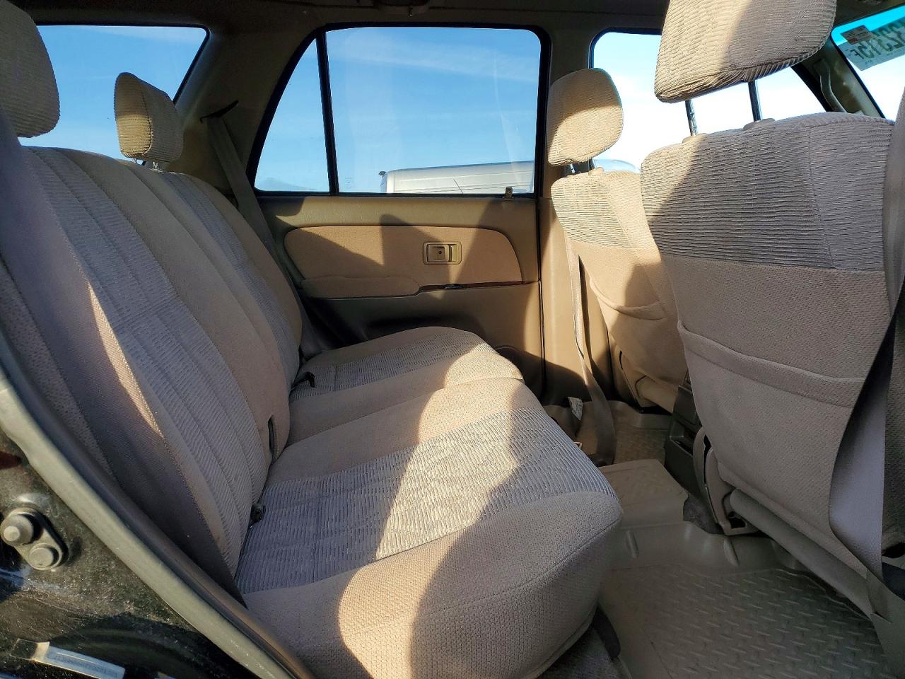 2000 TOYOTA 4RUNNER SR5 photo 10