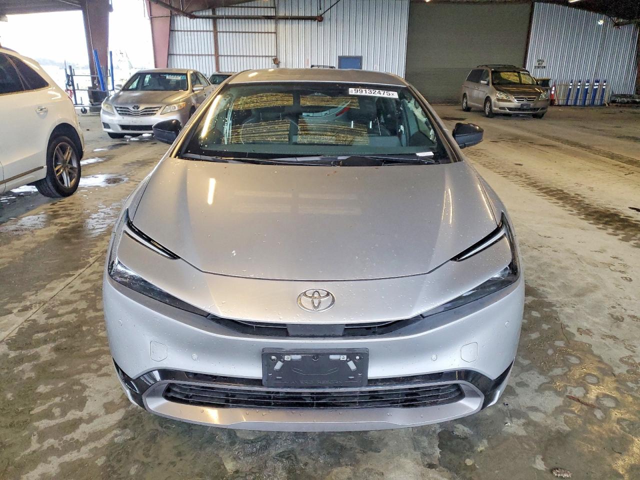 2025 TOYOTA PRIUS LE photo 5