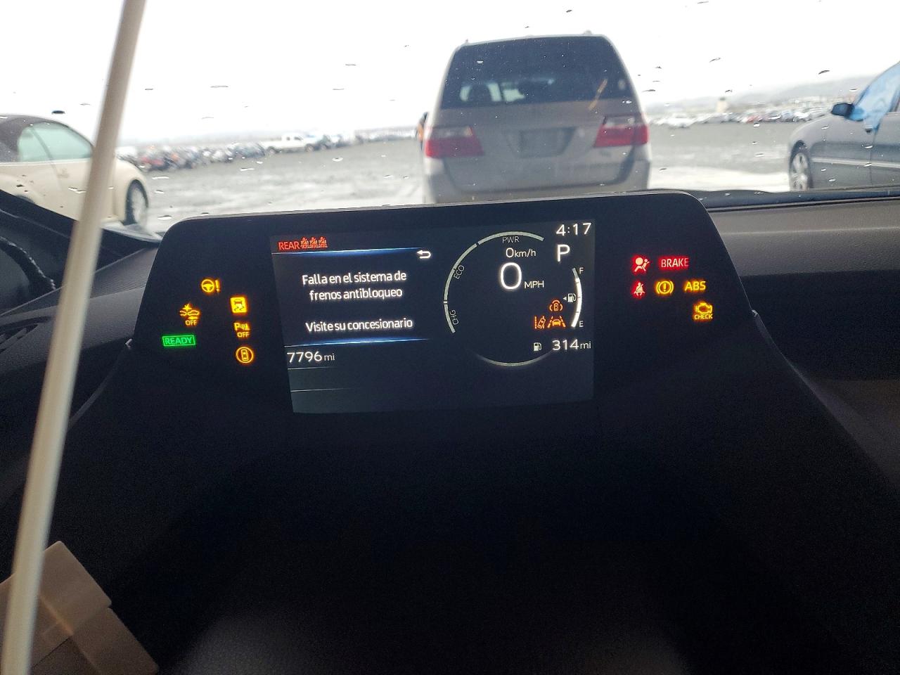 2025 TOYOTA PRIUS LE photo 9