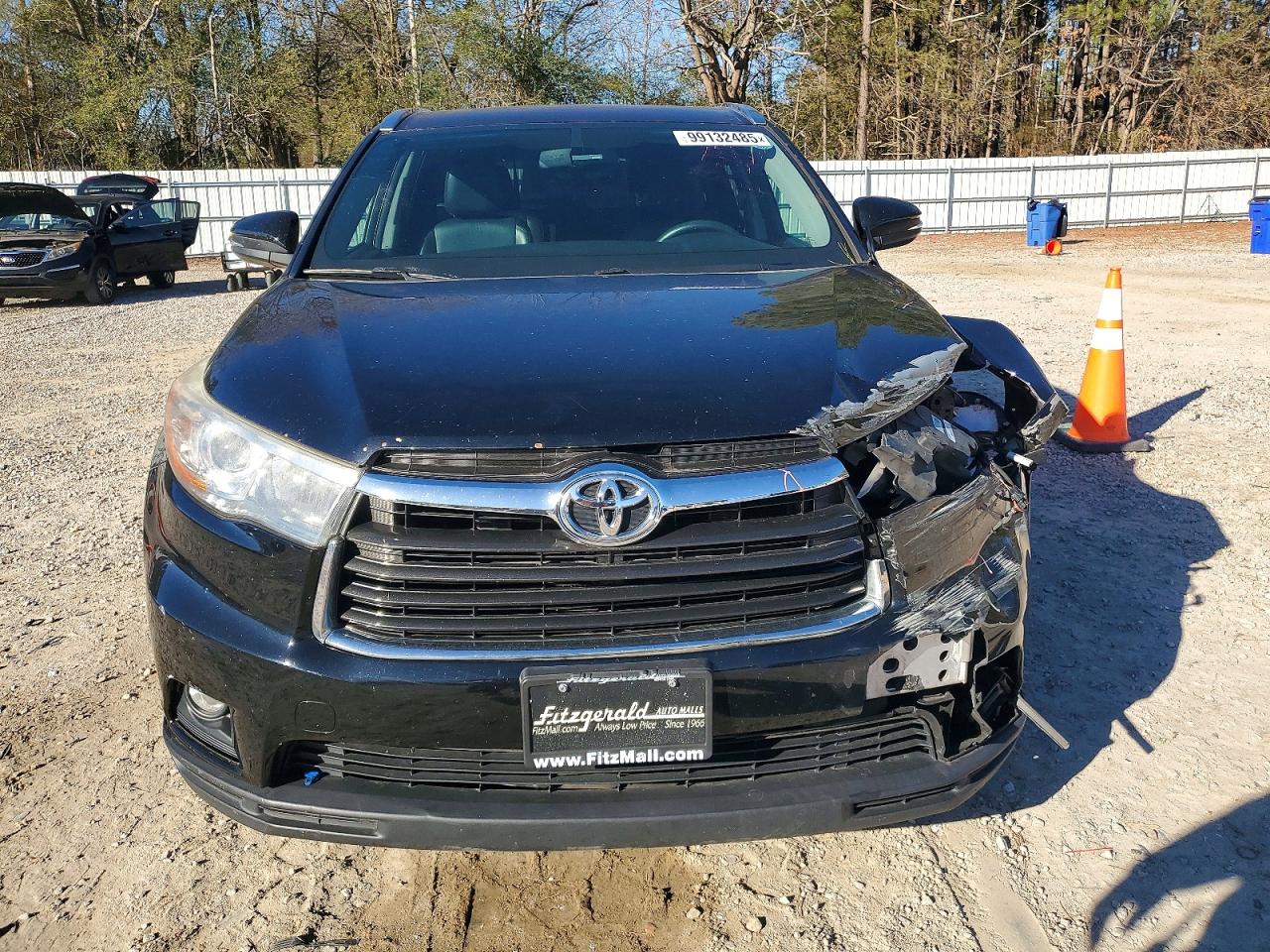 2016 TOYOTA HIGHLANDER XLE photo 9