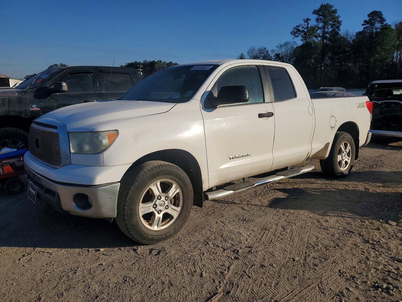 2012 TOYOTA TUNDRA