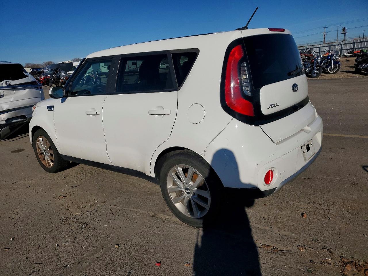 2018 KIA SOUL + photo 2