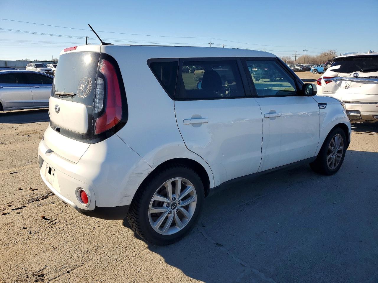 2018 KIA SOUL + photo 3