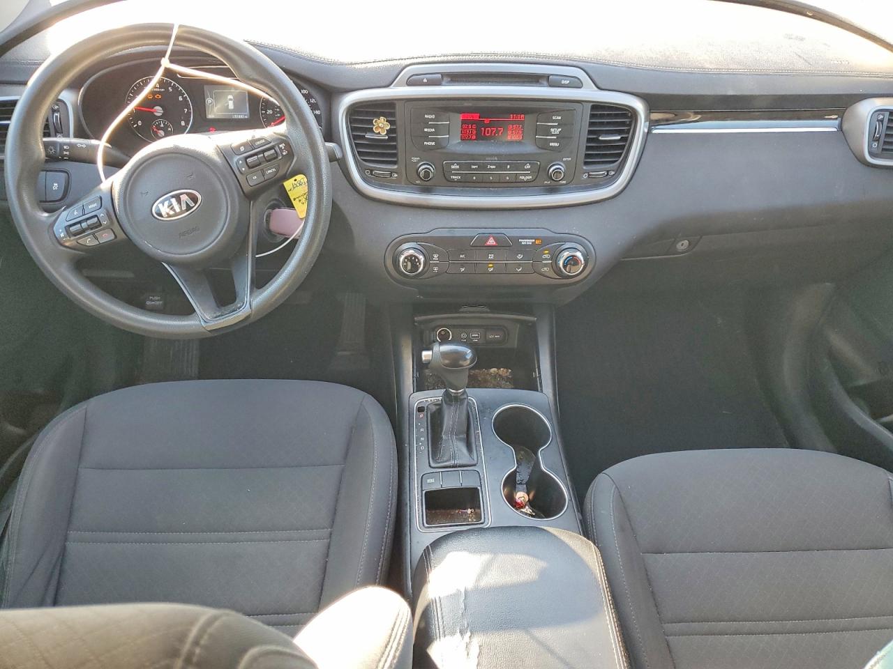 2016 KIA SORENTO LX photo 15