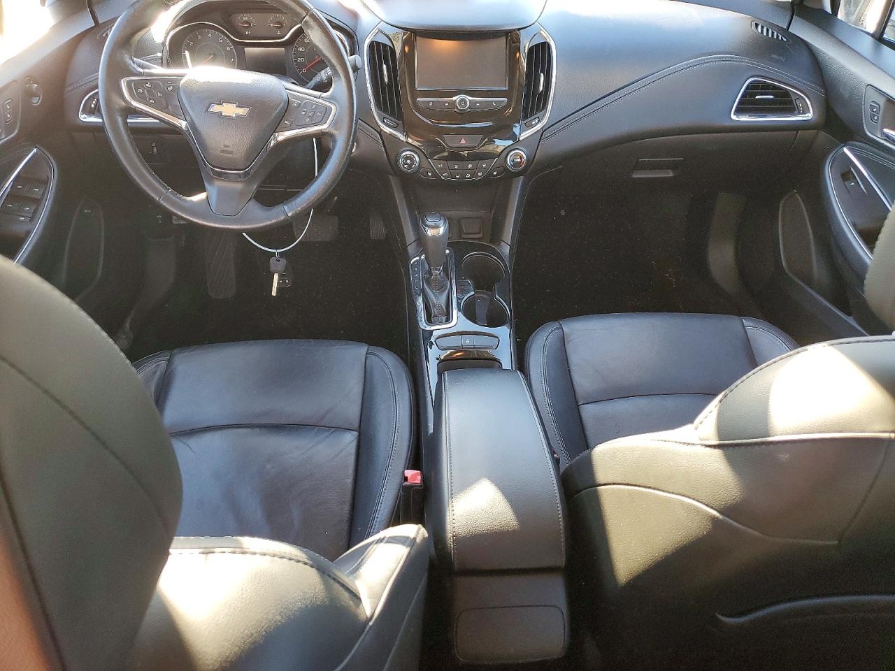 2017 CHEVROLET CRUZE PREMIER photo 8