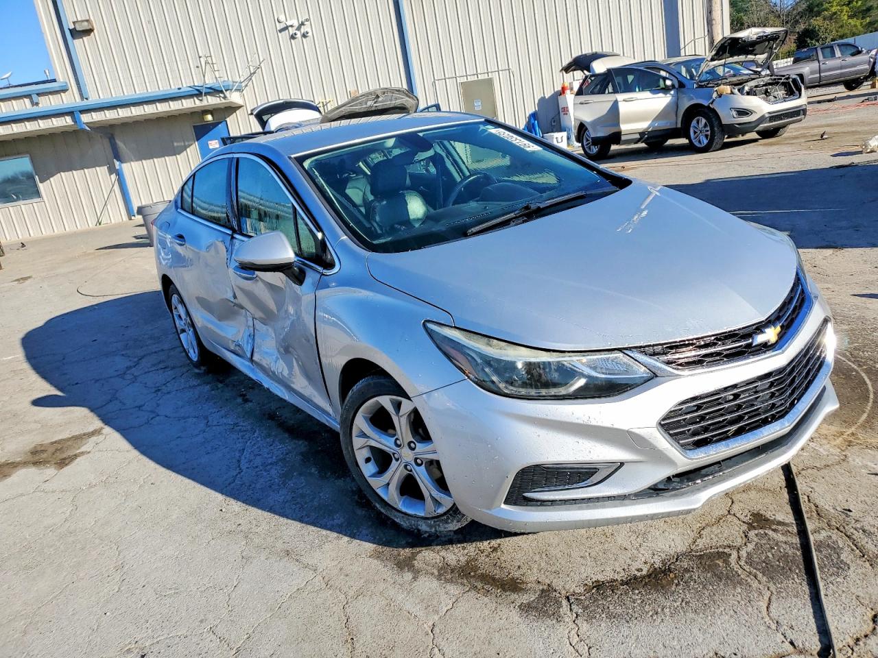 2017 CHEVROLET CRUZE PREMIER photo 4