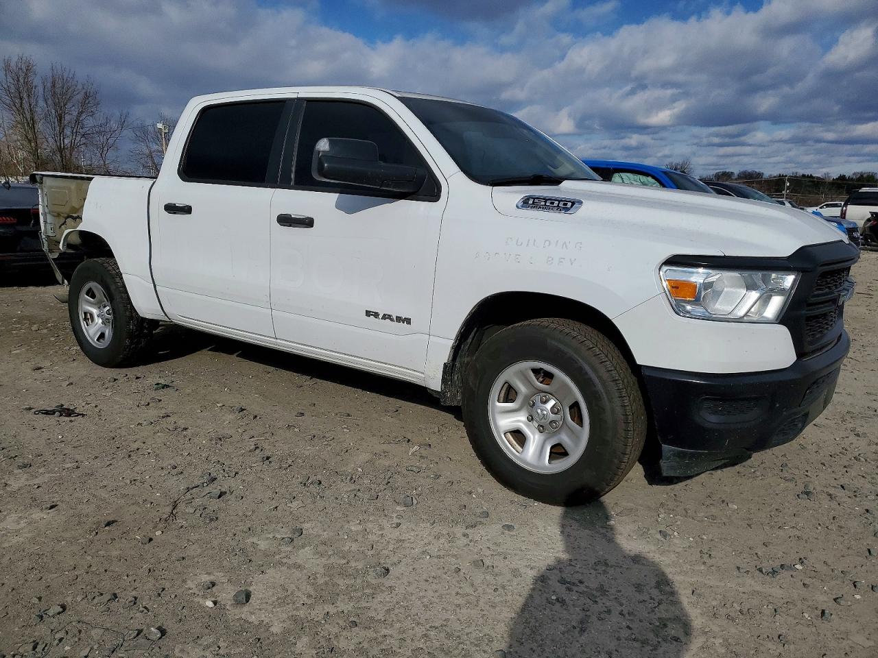 2019 RAM 1500 TRADESMAN photo 4