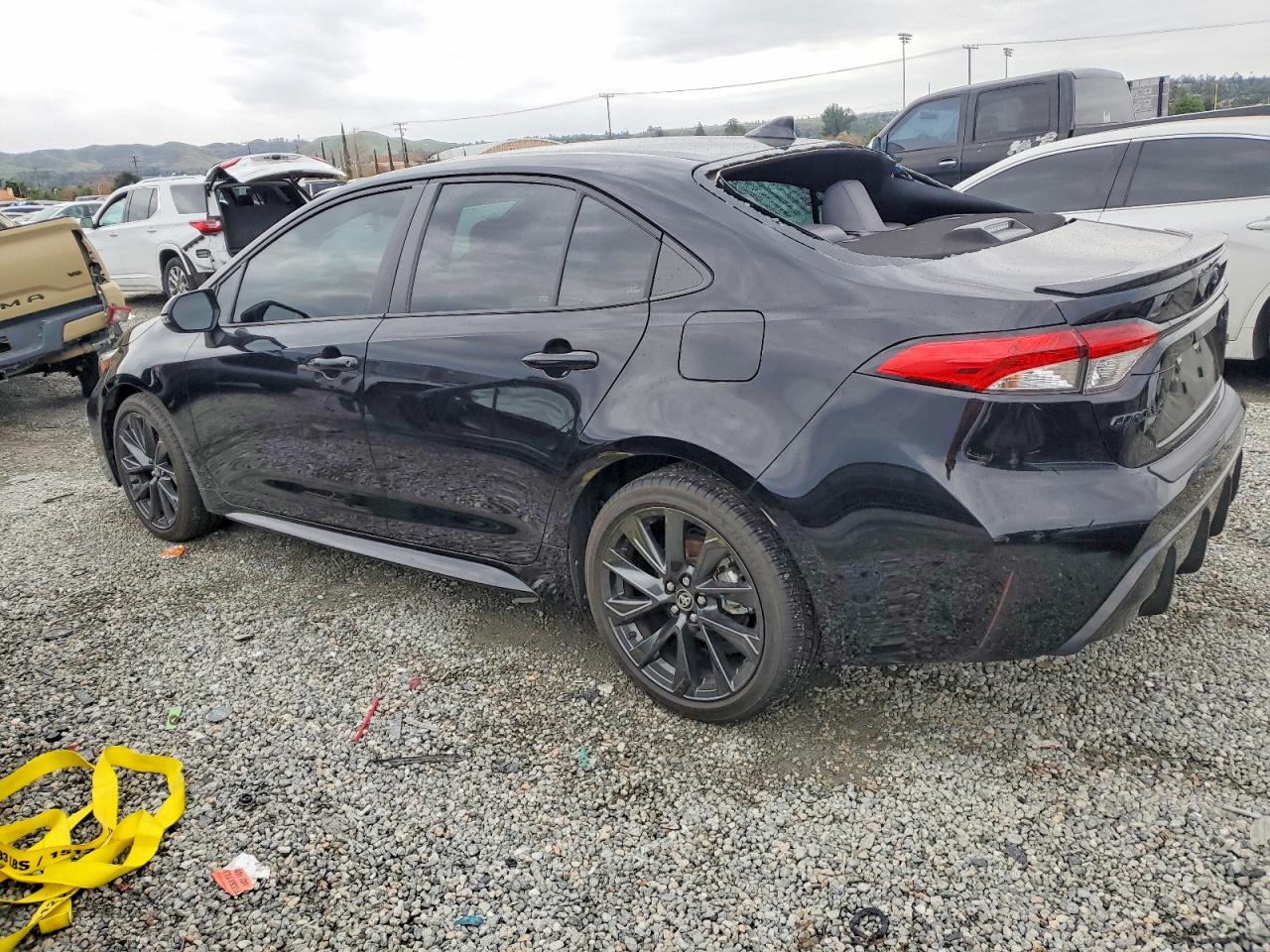 2024 TOYOTA COROLLA SE photo 3