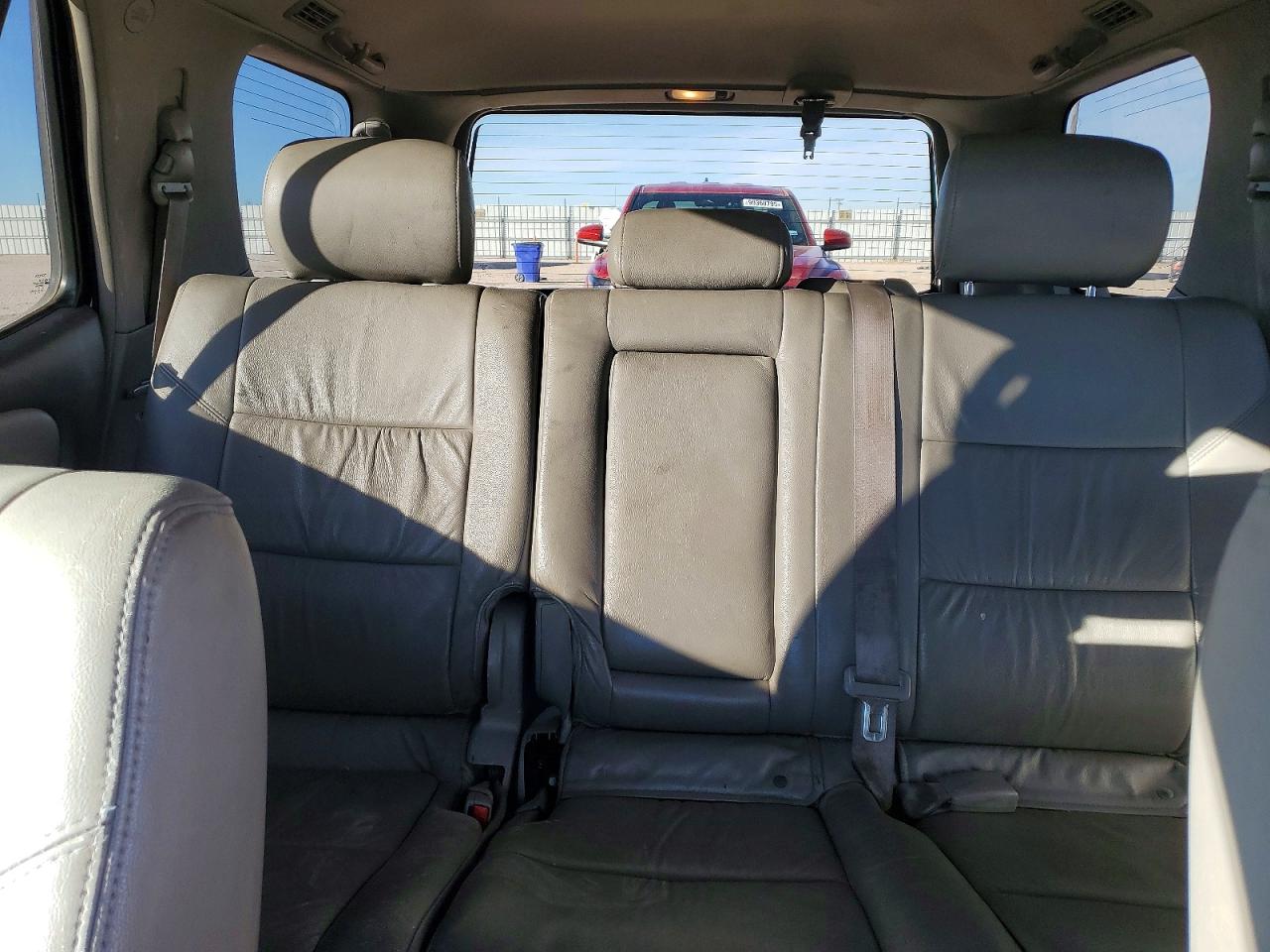 2006 TOYOTA SEQUOIA SR5 photo 10