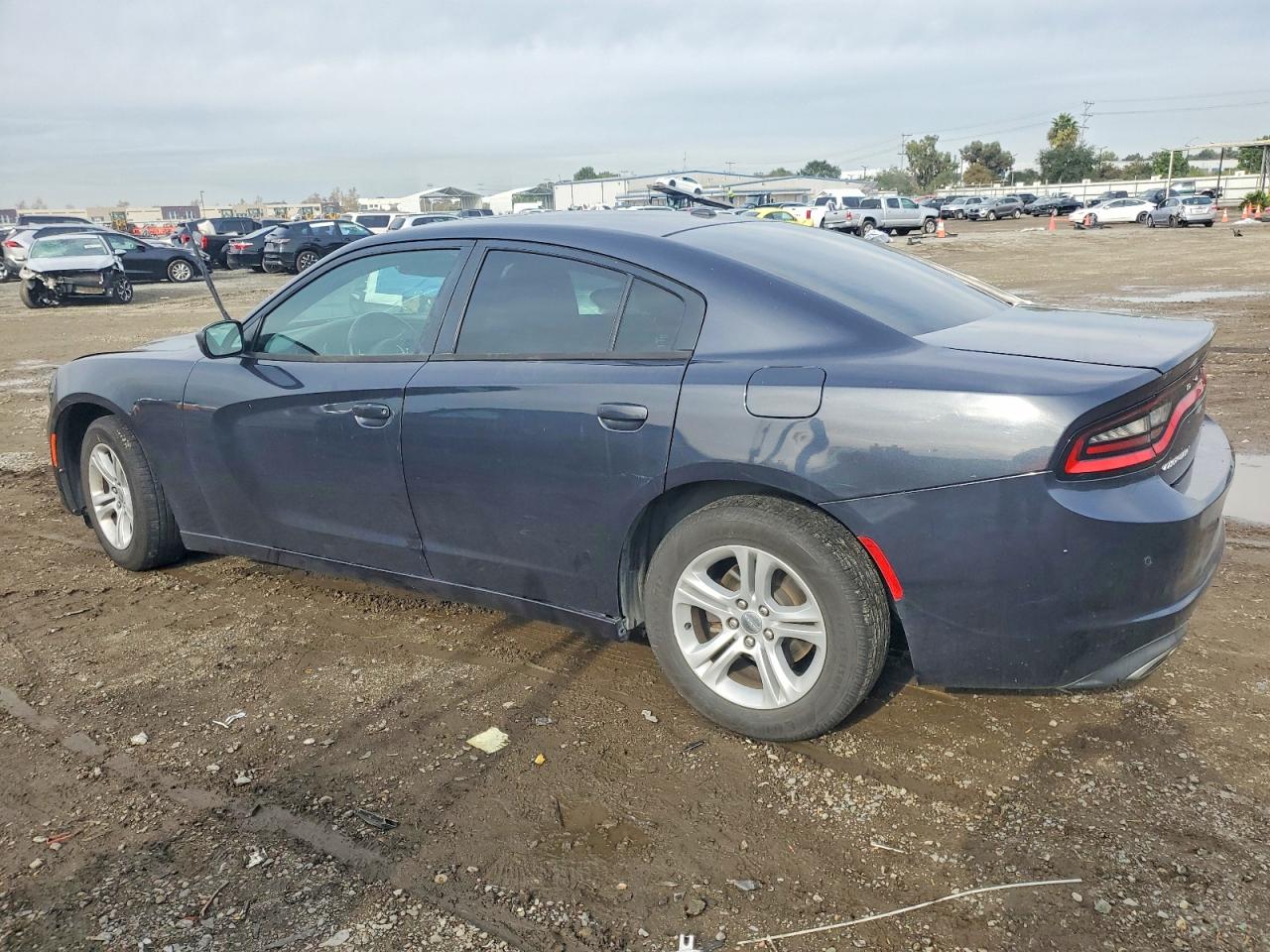 2016 DODGE CHARGER SE photo 2
