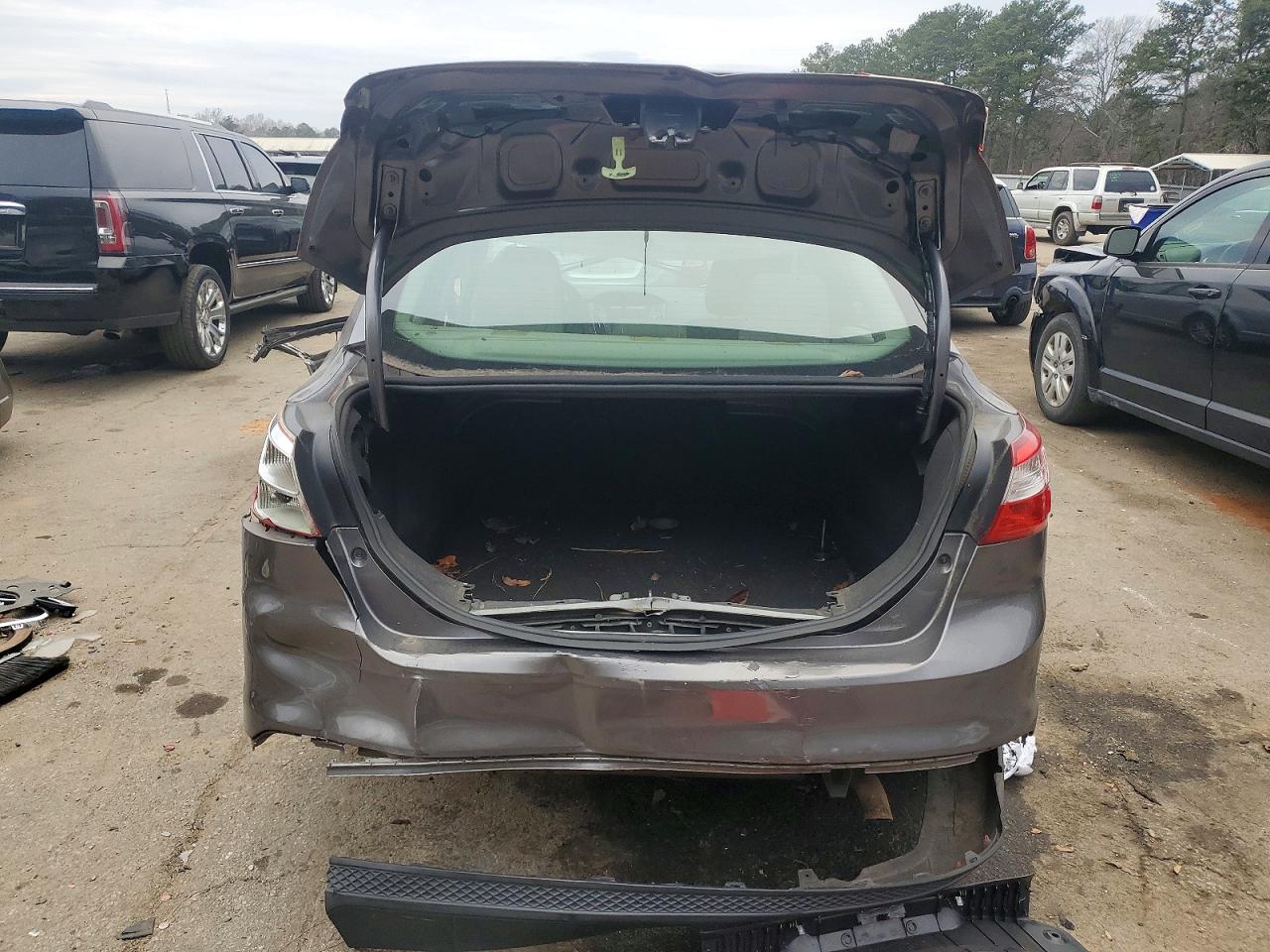 2013 FORD FOCUS SE photo 6