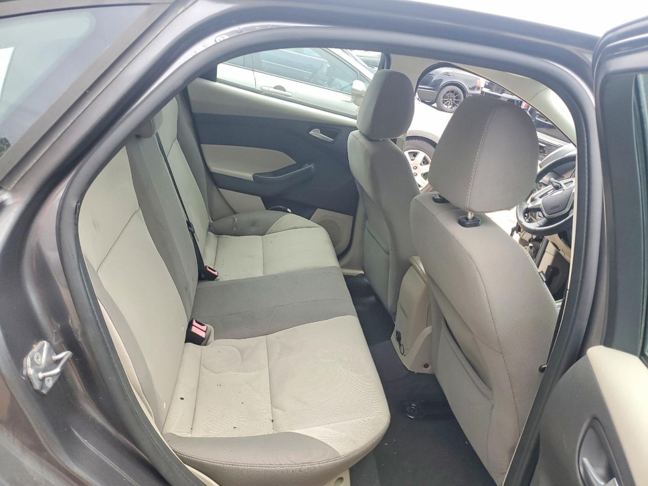 2013 FORD FOCUS SE photo 10