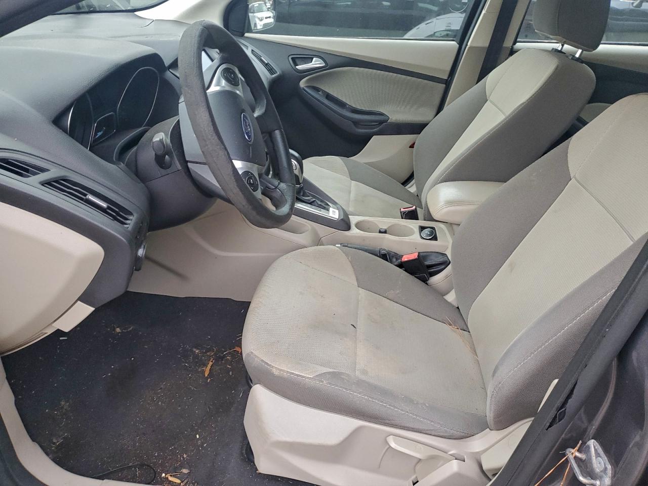 2013 FORD FOCUS SE photo 7
