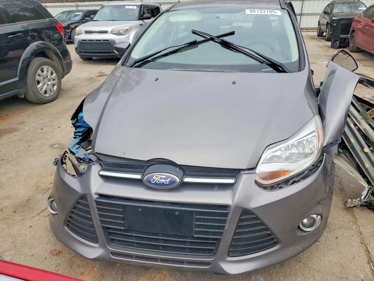 2013 FORD FOCUS SE photo 5