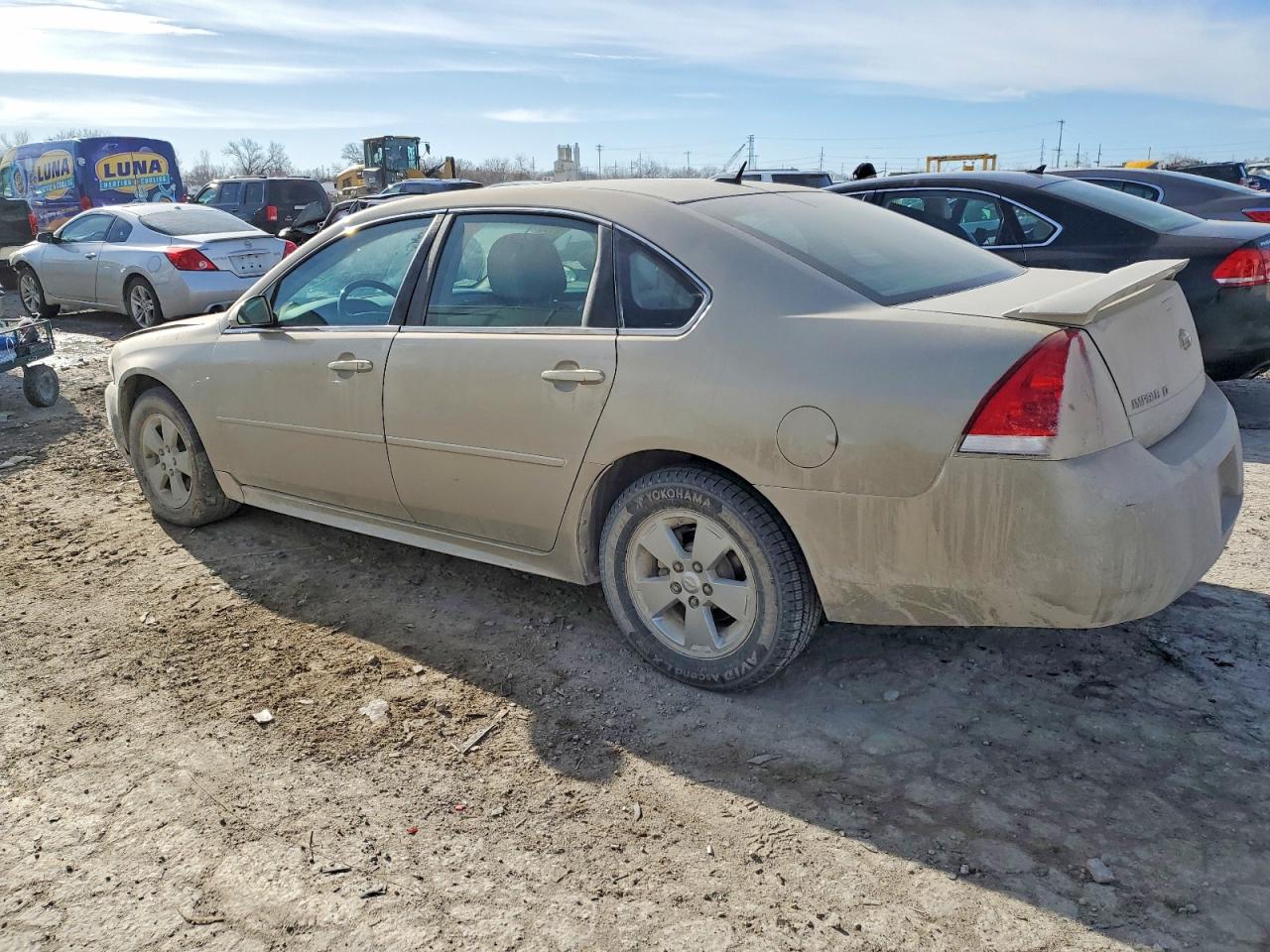 2010 CHEVROLET IMPALA LT photo 3