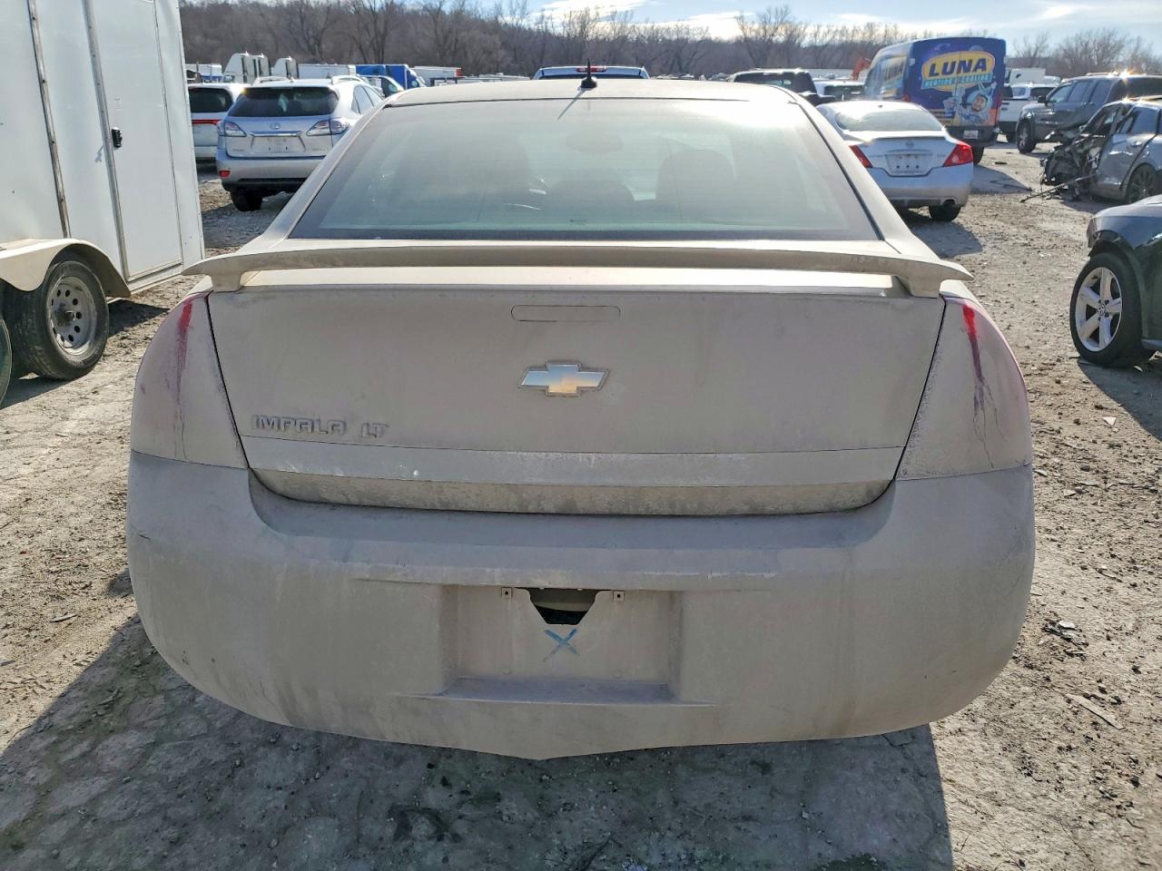 2010 CHEVROLET IMPALA LT photo 11