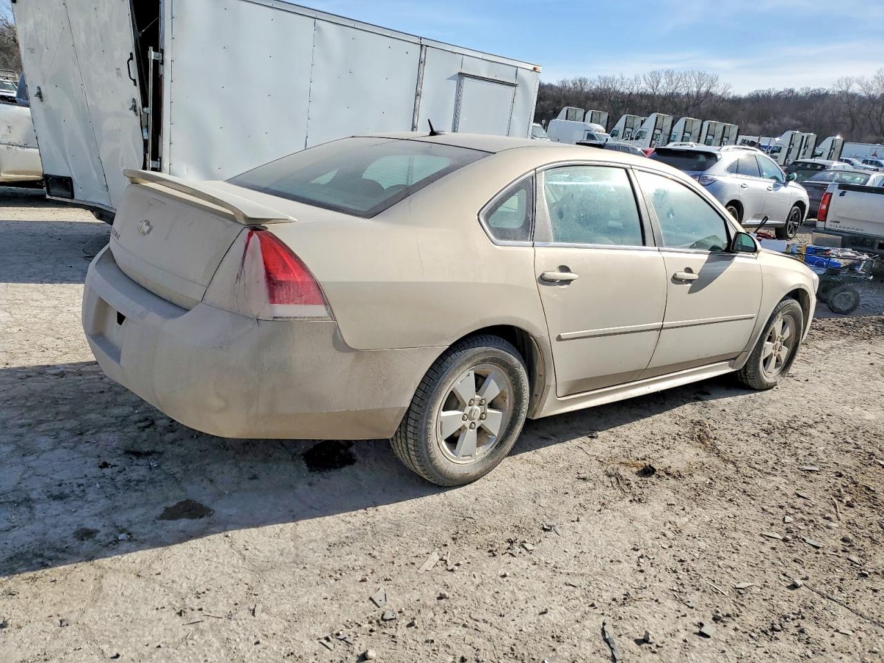2010 CHEVROLET IMPALA LT photo 5