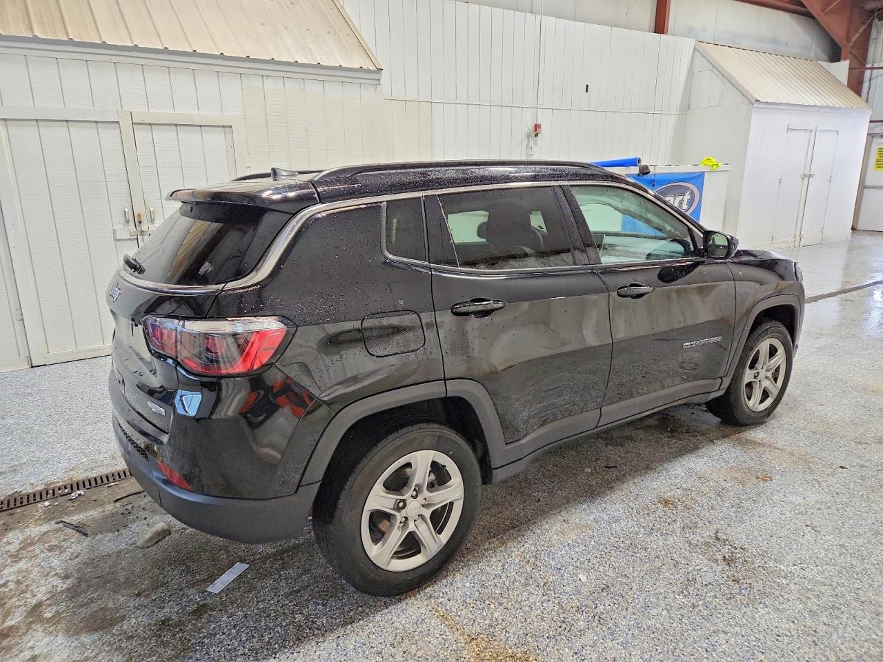 2024 JEEP COMPASS LATITUDE photo 3