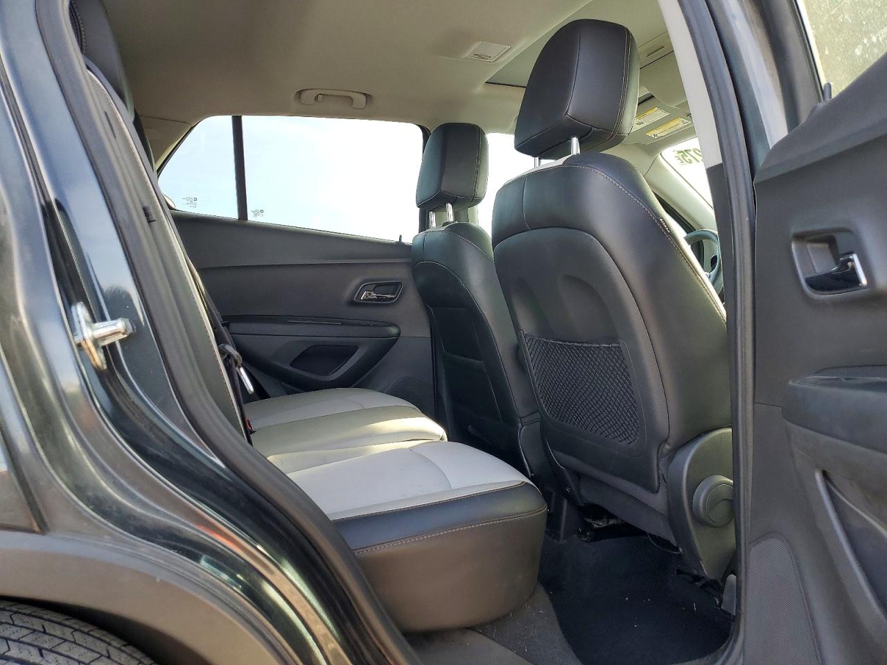 2017 CHEVROLET TRAX 1LT photo 19
