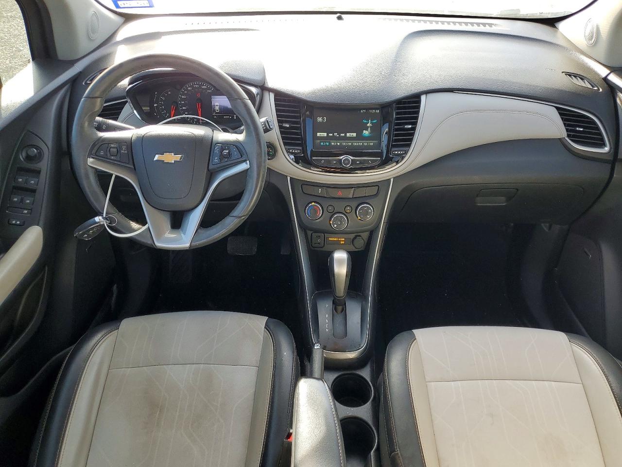 2017 CHEVROLET TRAX 1LT photo 15