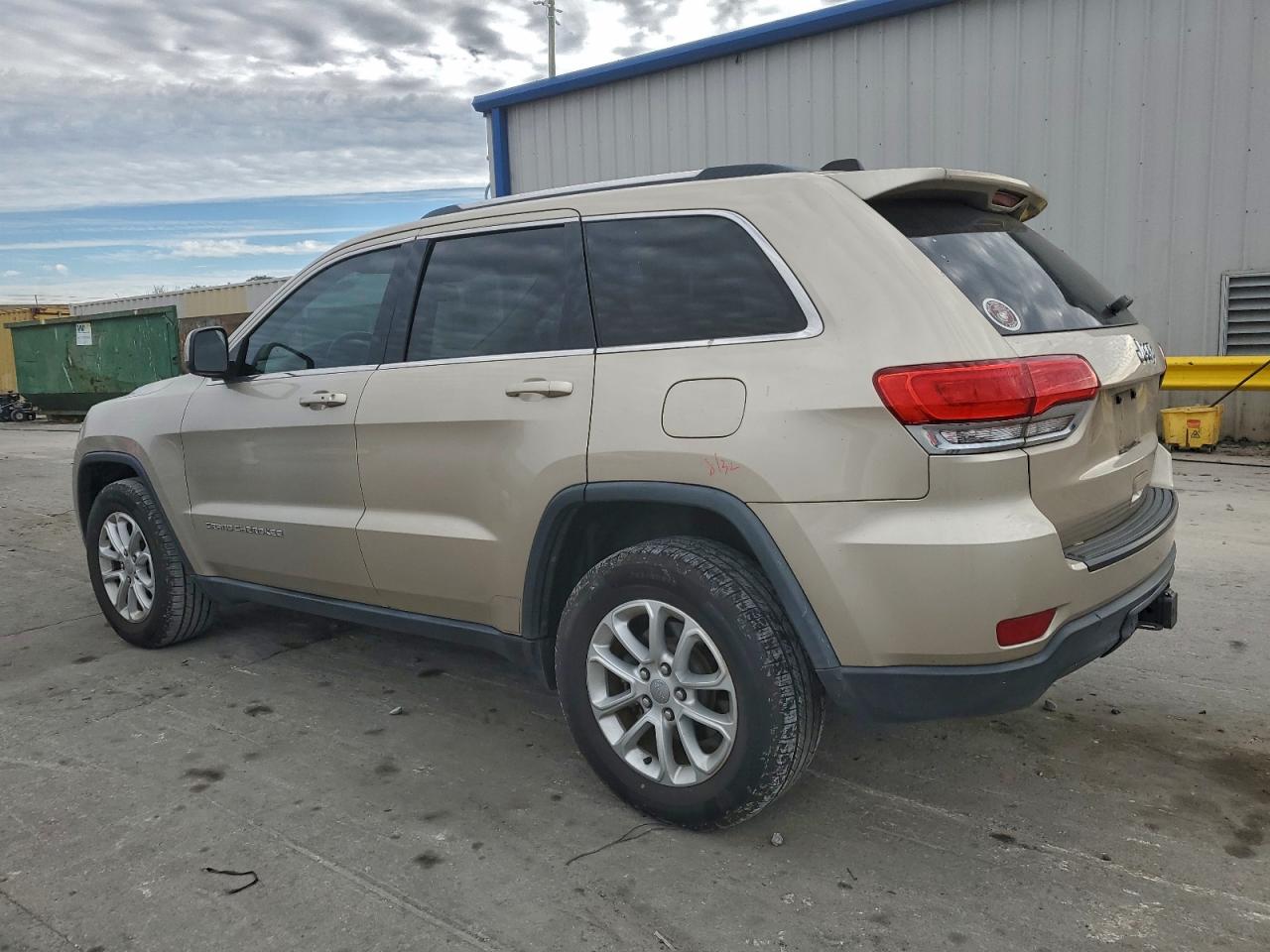 2014 JEEP GRAND CHEROKEE LAREDO photo 3