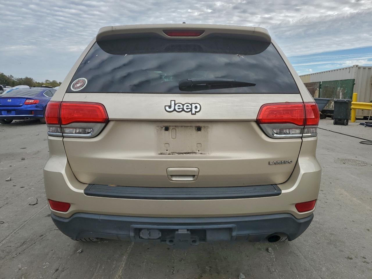 2014 JEEP GRAND CHEROKEE LAREDO photo 11