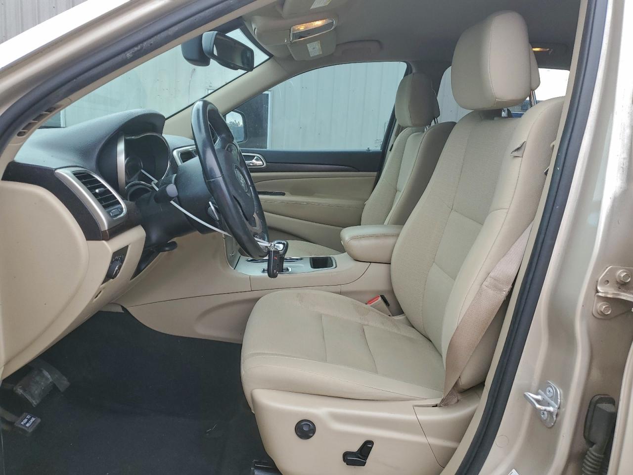 2014 JEEP GRAND CHEROKEE LAREDO photo 13