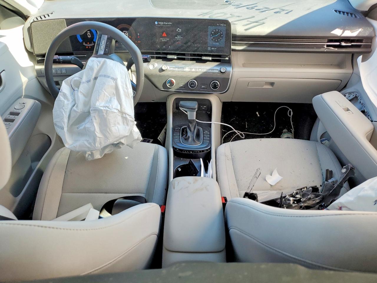 2024 HYUNDAI KONA SE photo 8