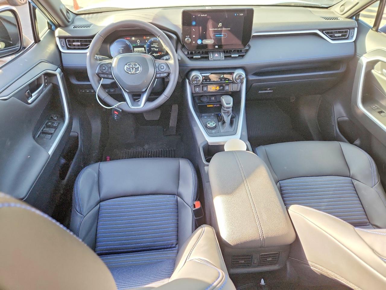 2025 TOYOTA RAV4 XSE photo 8