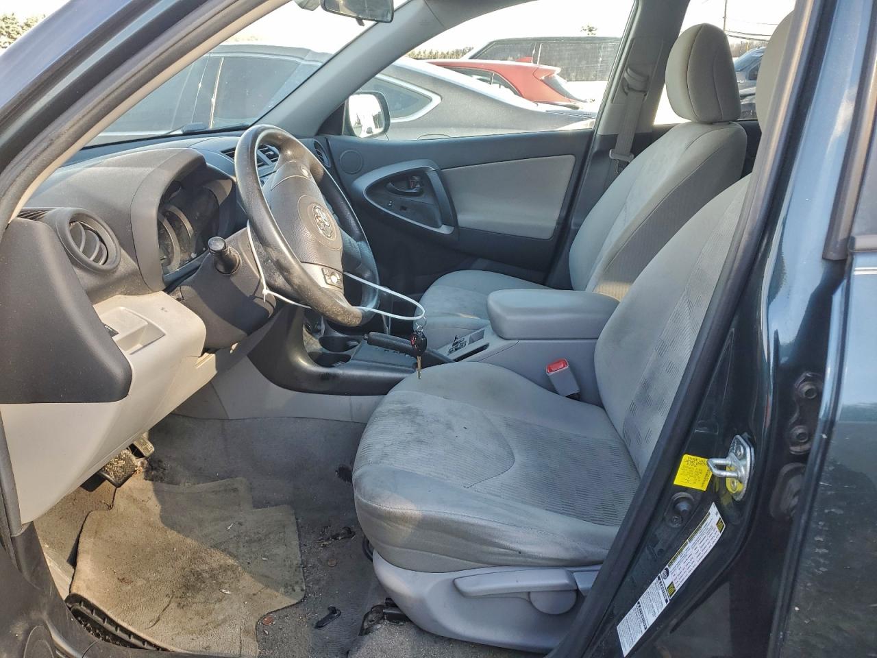 2012 TOYOTA RAV4 photo 7