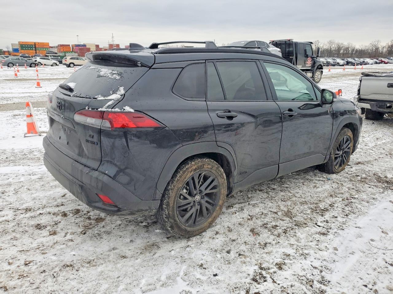 2024 TOYOTA COROLLA CROSS SE photo 3