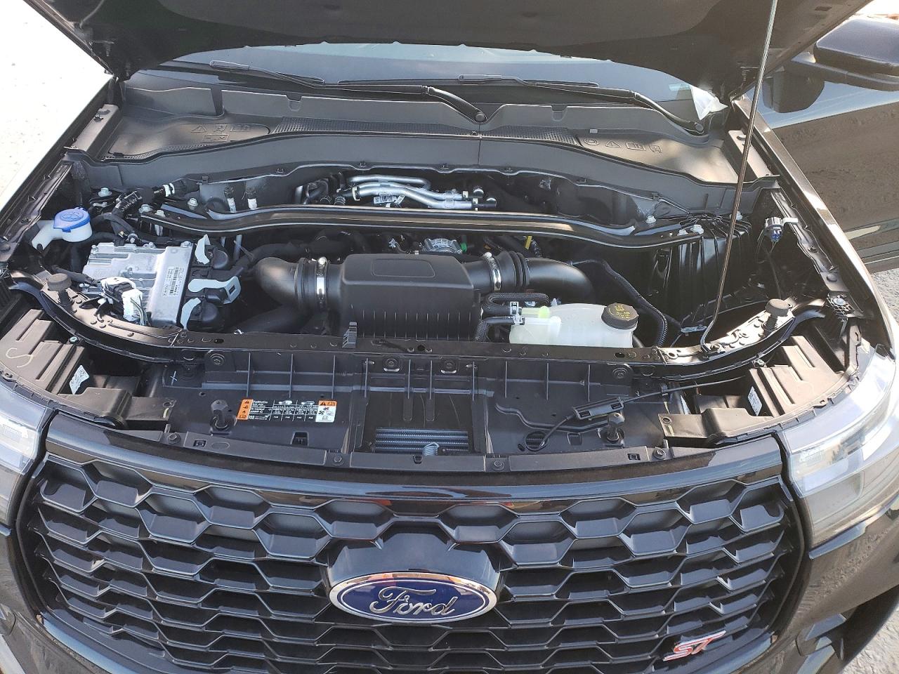 2025 FORD EXPLORER ST photo 12