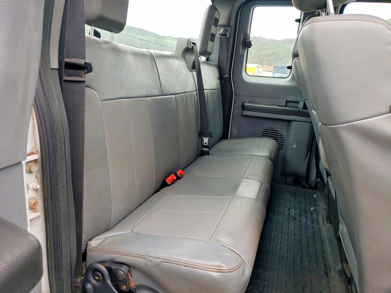 2015 FORD F350 SUPER photo 19