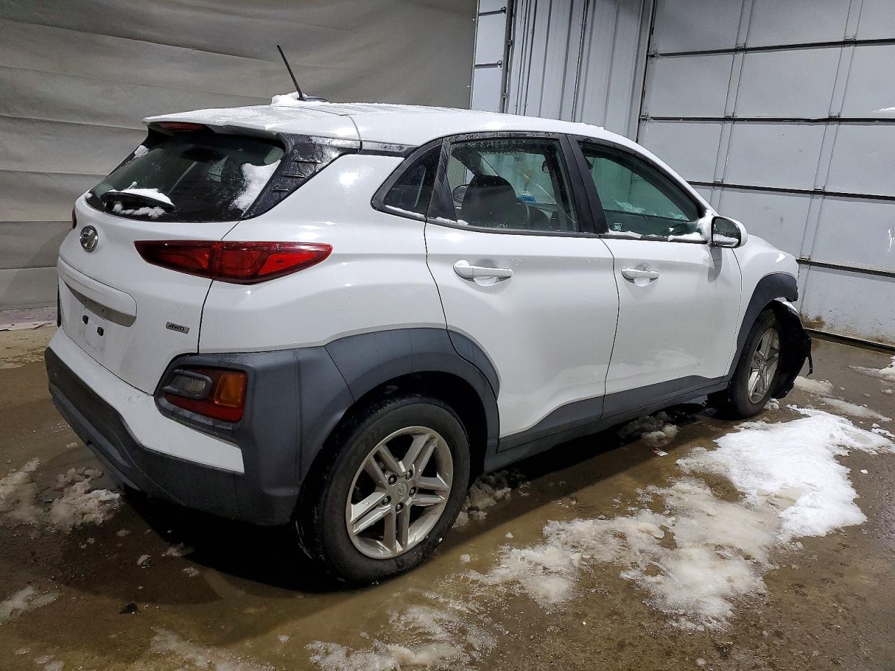2020 HYUNDAI KONA SE photo 5