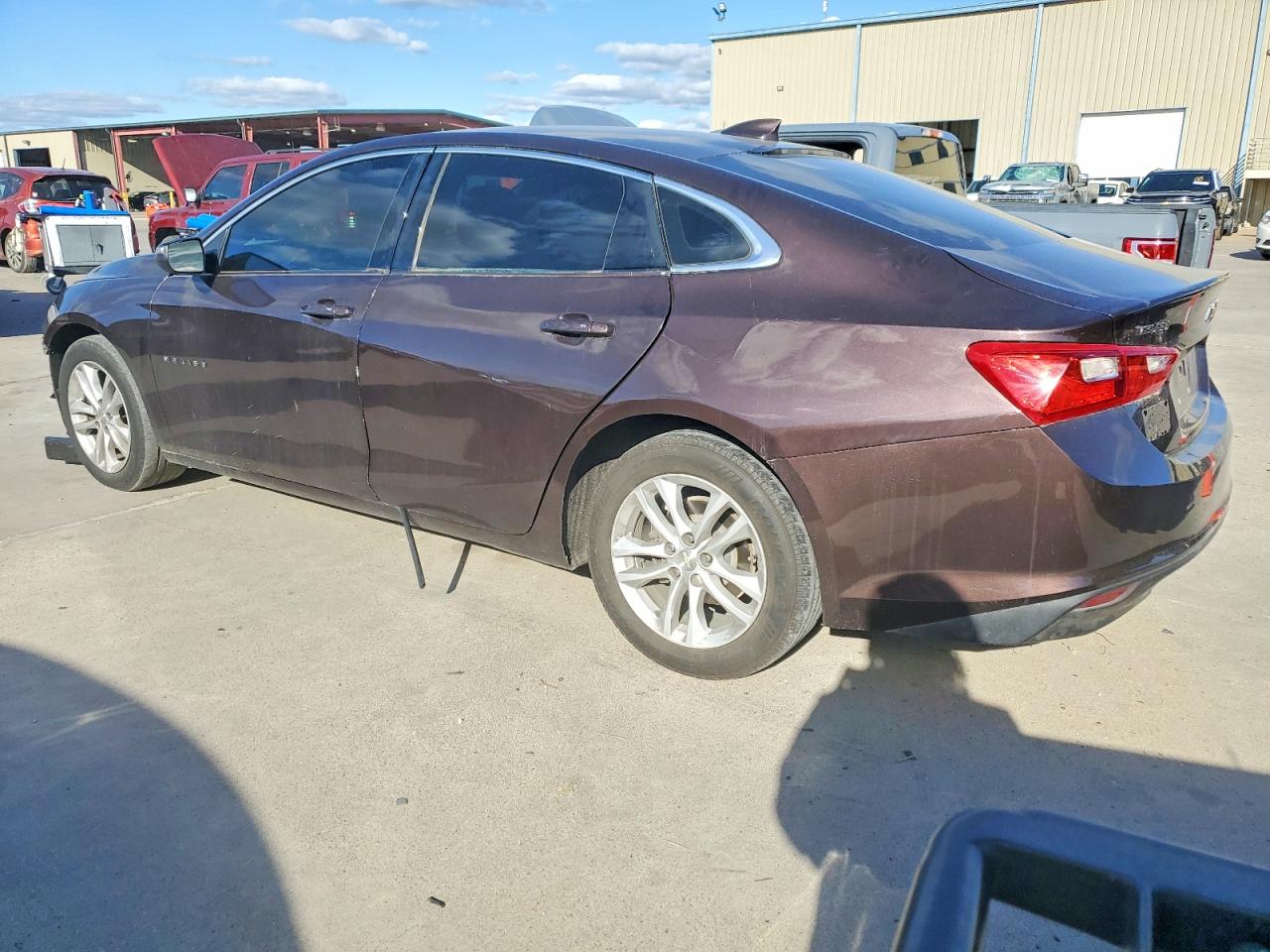 2016 CHEVROLET MALIBU LT photo 2