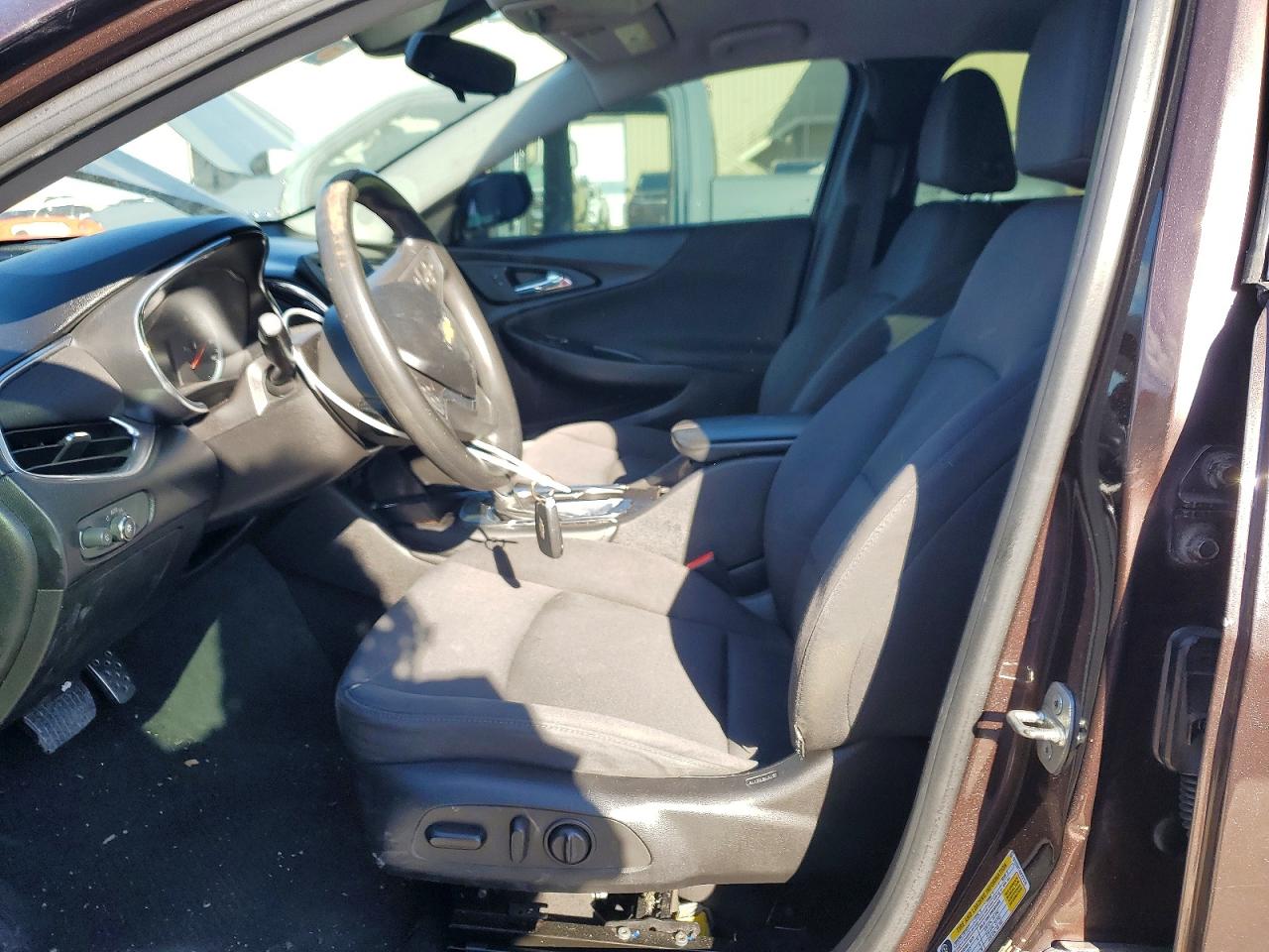 2016 CHEVROLET MALIBU LT photo 7