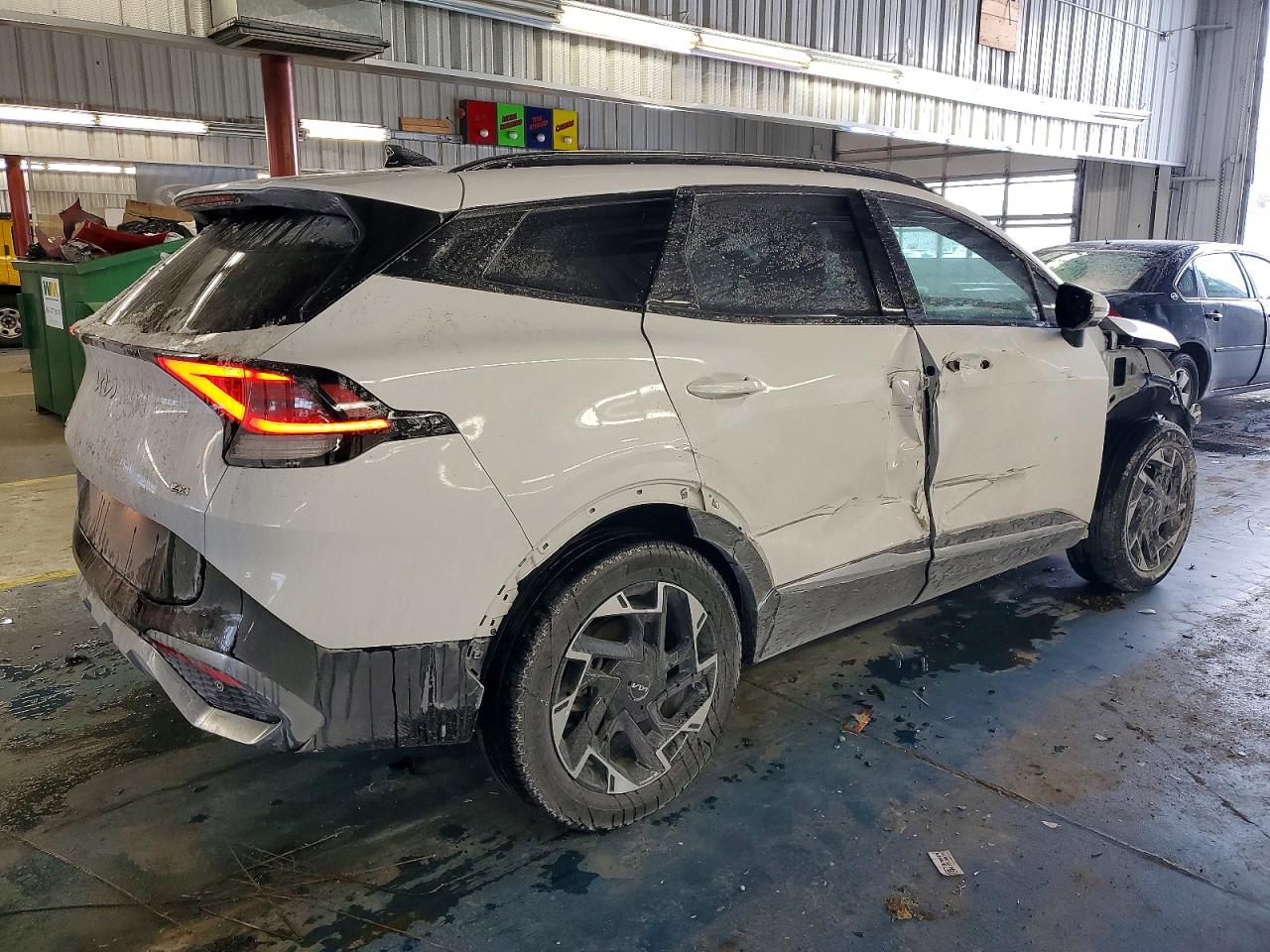2023 KIA SPORTAGE SX PRESTIGE photo 3