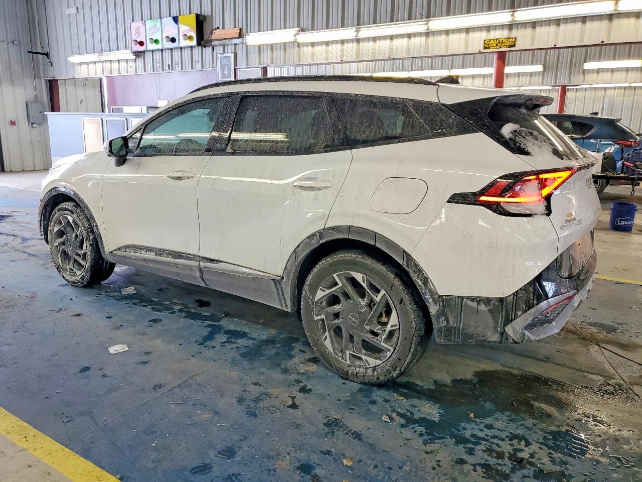 2023 KIA SPORTAGE SX PRESTIGE photo 2
