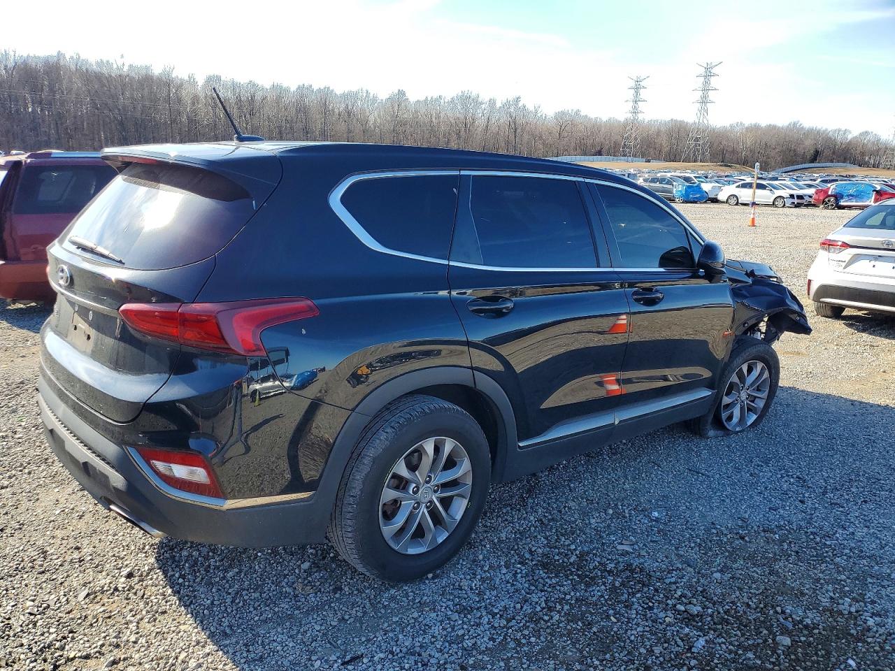 2019 HYUNDAI SANTA FE SE photo 3