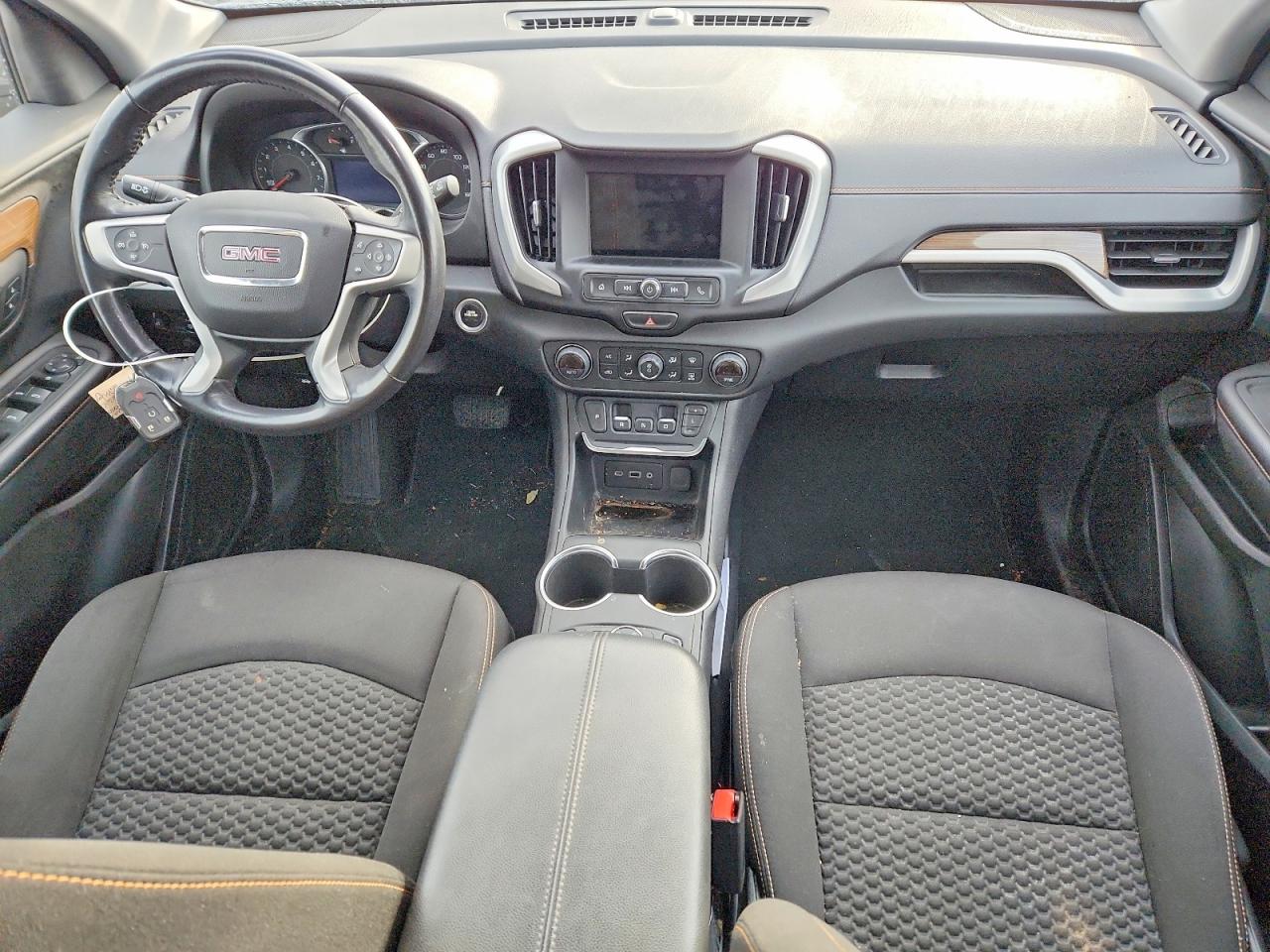 2019 GMC TERRAIN SLE photo 8
