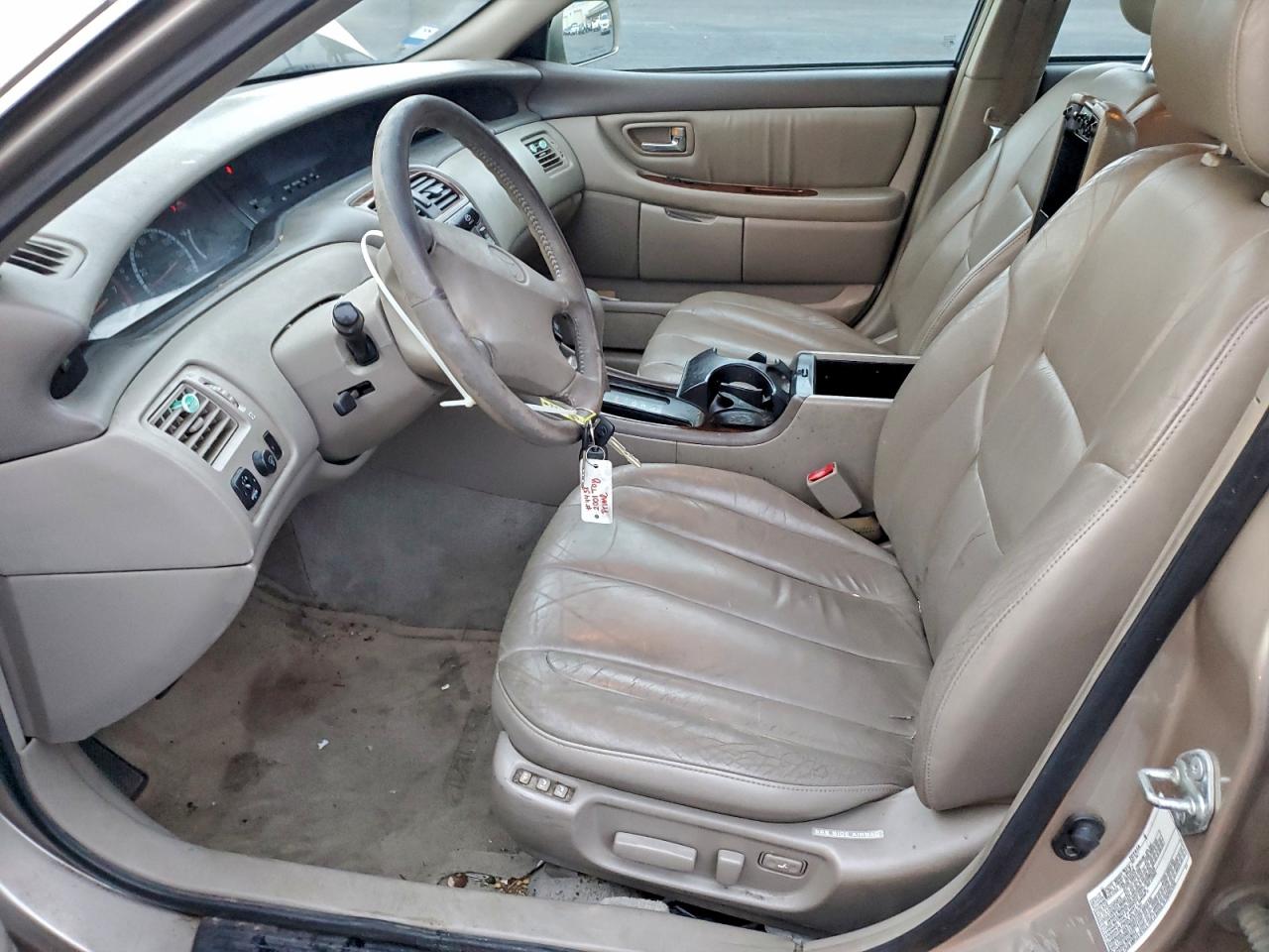 2001 TOYOTA AVALON XL photo 7