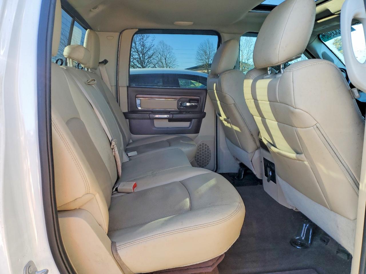 2016 RAM 1500 LARAMIE photo 10
