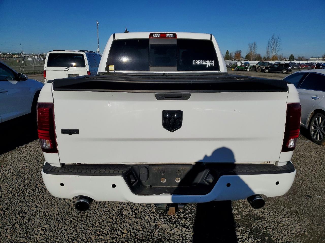 2016 RAM 1500 LARAMIE photo 6