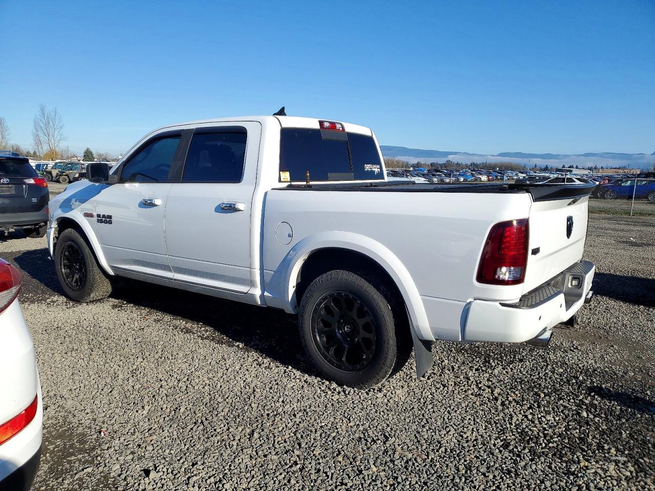 2016 RAM 1500 LARAMIE photo 2