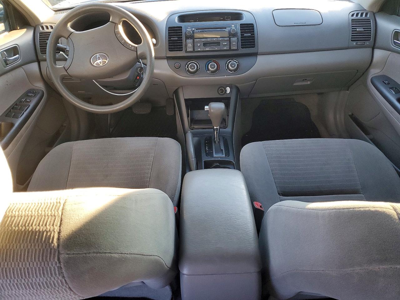 2005 TOYOTA CAMRY LE photo 15
