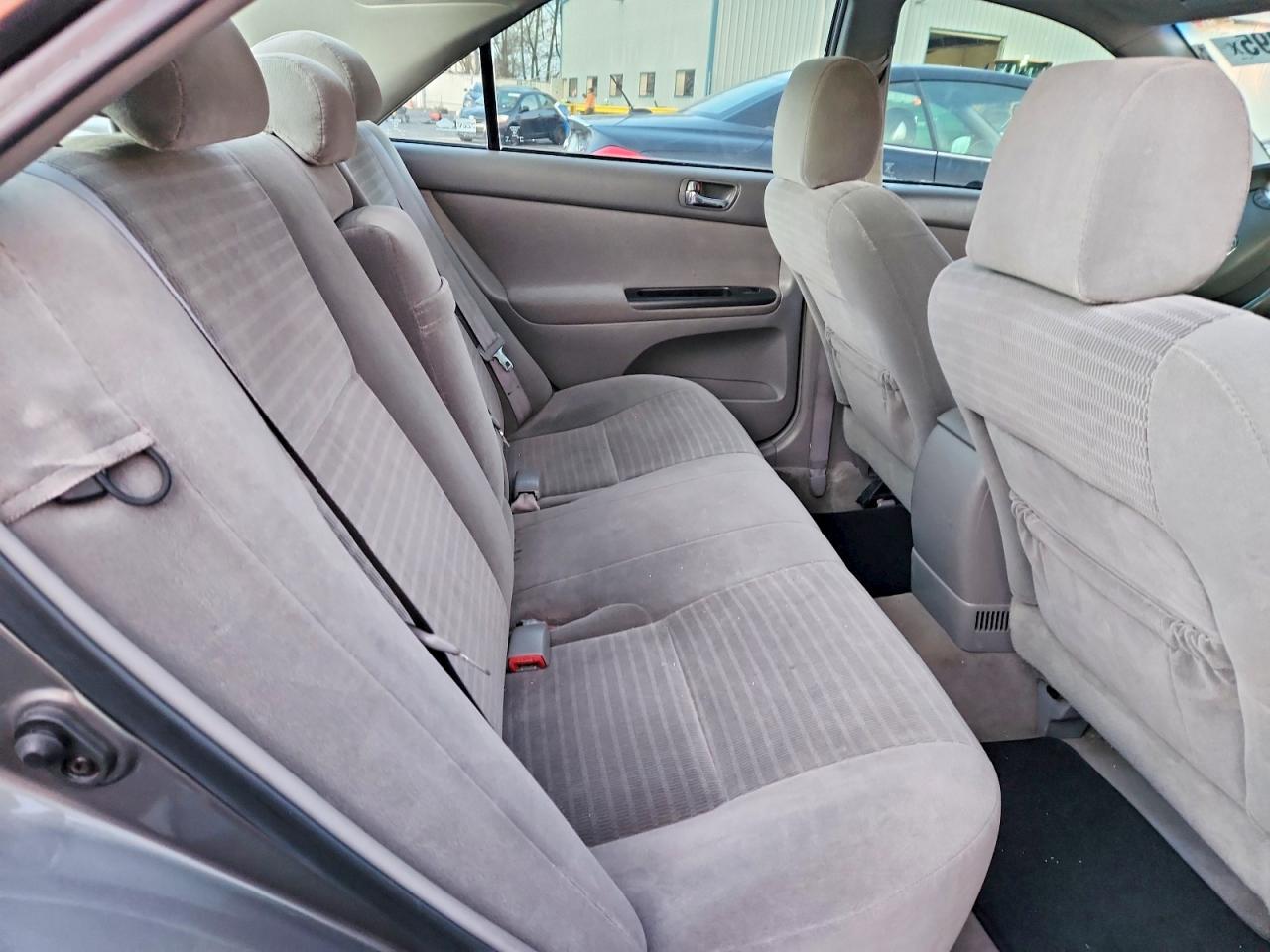 2005 TOYOTA CAMRY LE photo 19