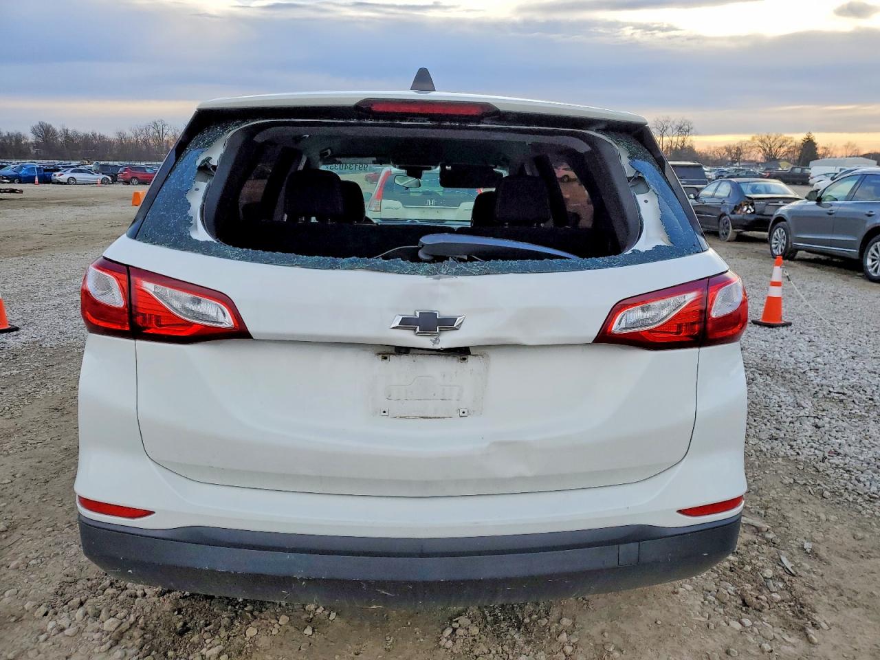 2021 CHEVROLET EQUINOX LS photo 11